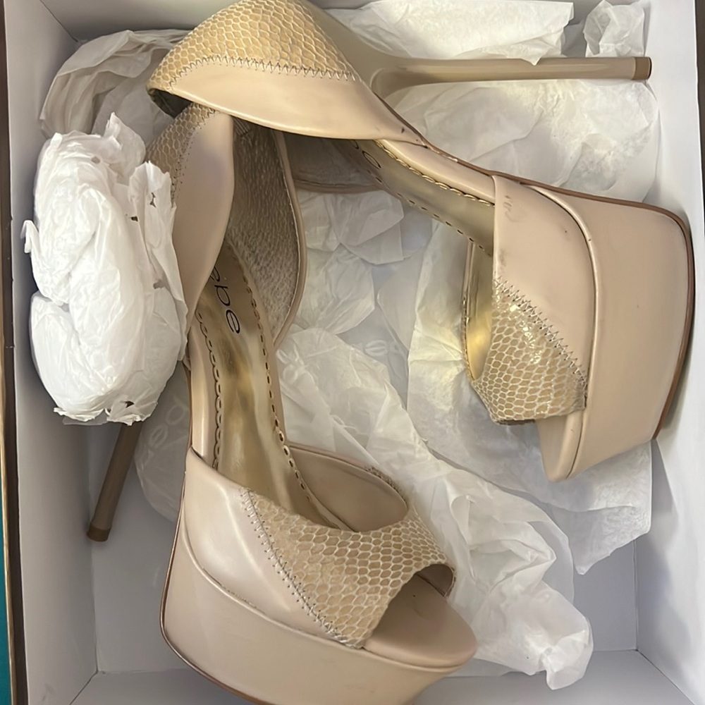 Bebe Nania Platform Nude Heels